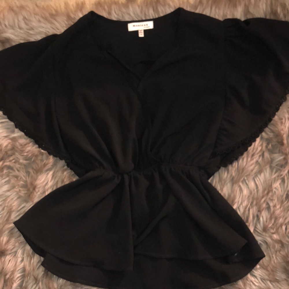 Black shirt